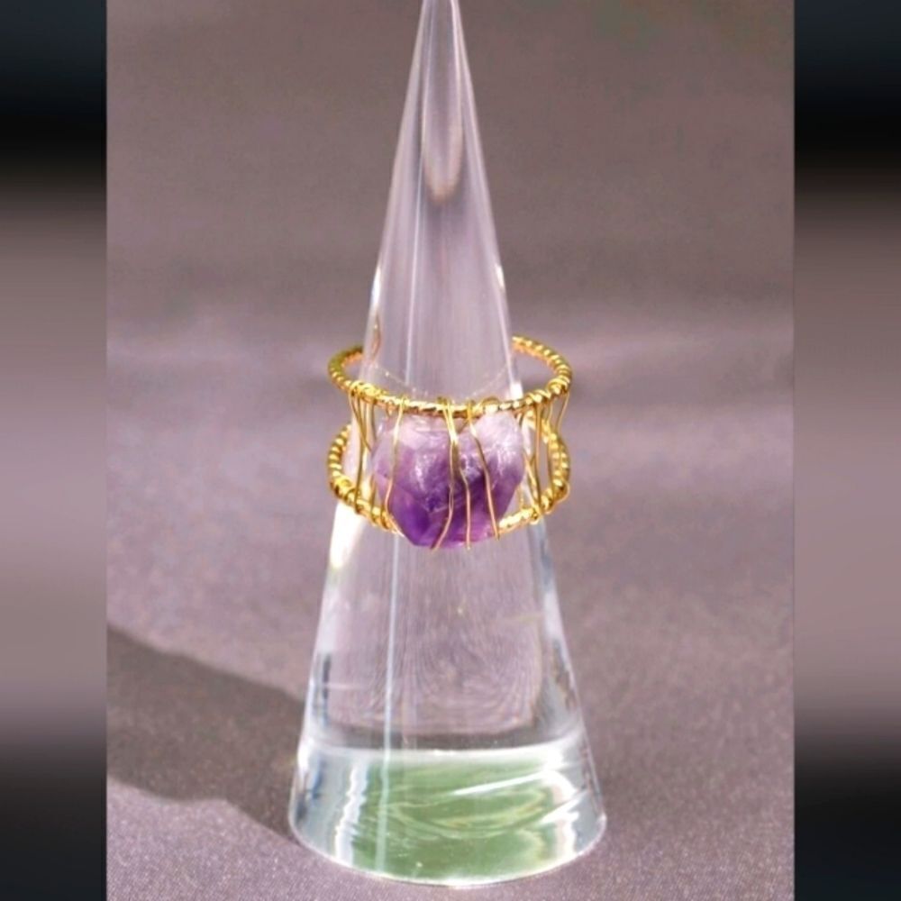 Purple EMERY ROSE STONE RING - Picture 3 of 11
